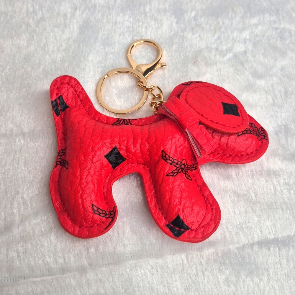 Dog-Shaped Fashion Keychain Bag Charms - Picture 4 of 15